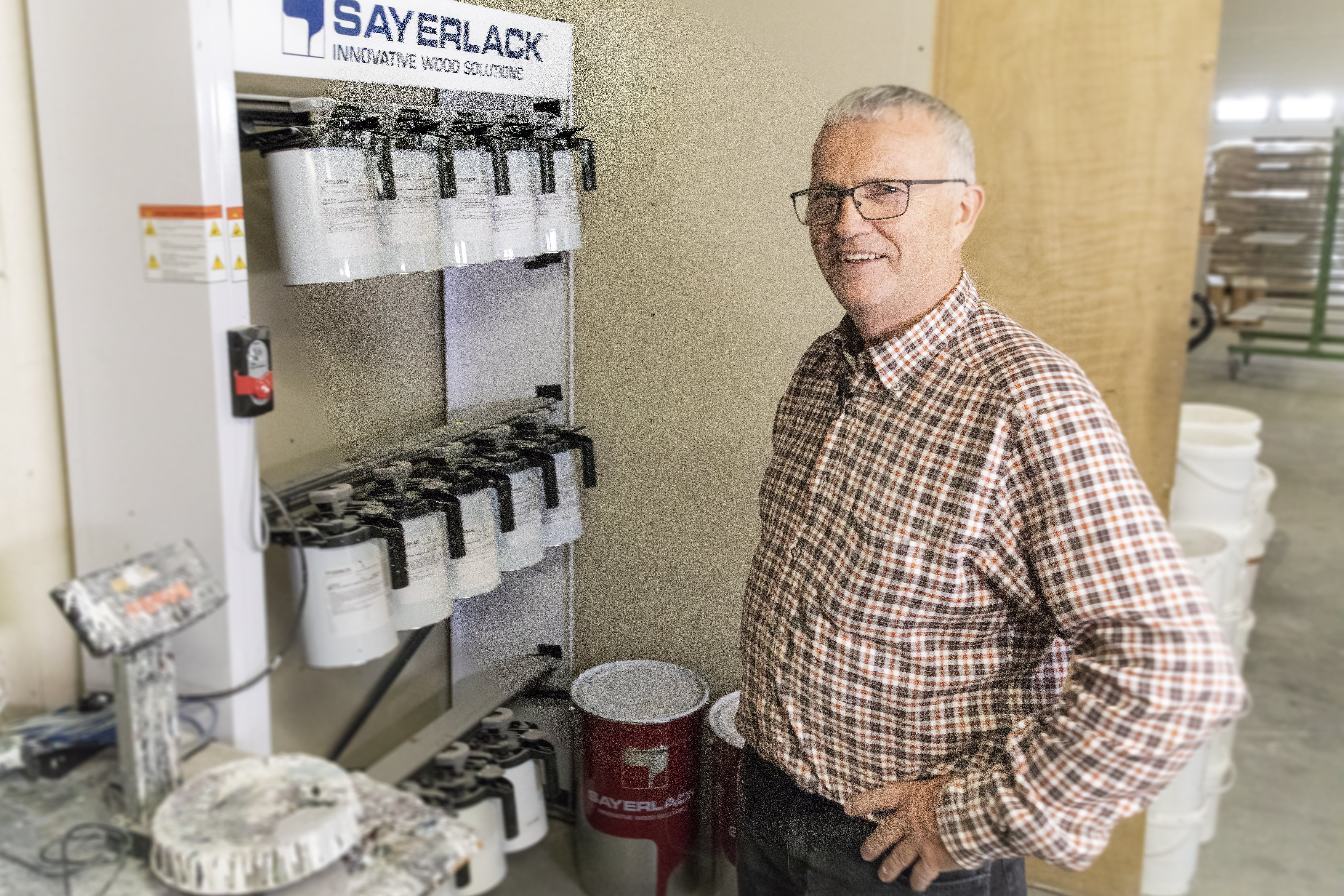 Paint in special breath-taking colors - and no spillage!